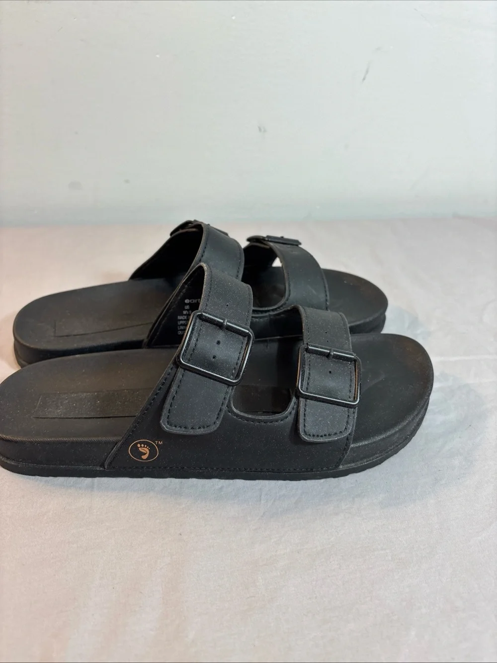 Earthing Women’s Black Double-Buckle Slide Sandals - Picture 7 of 9